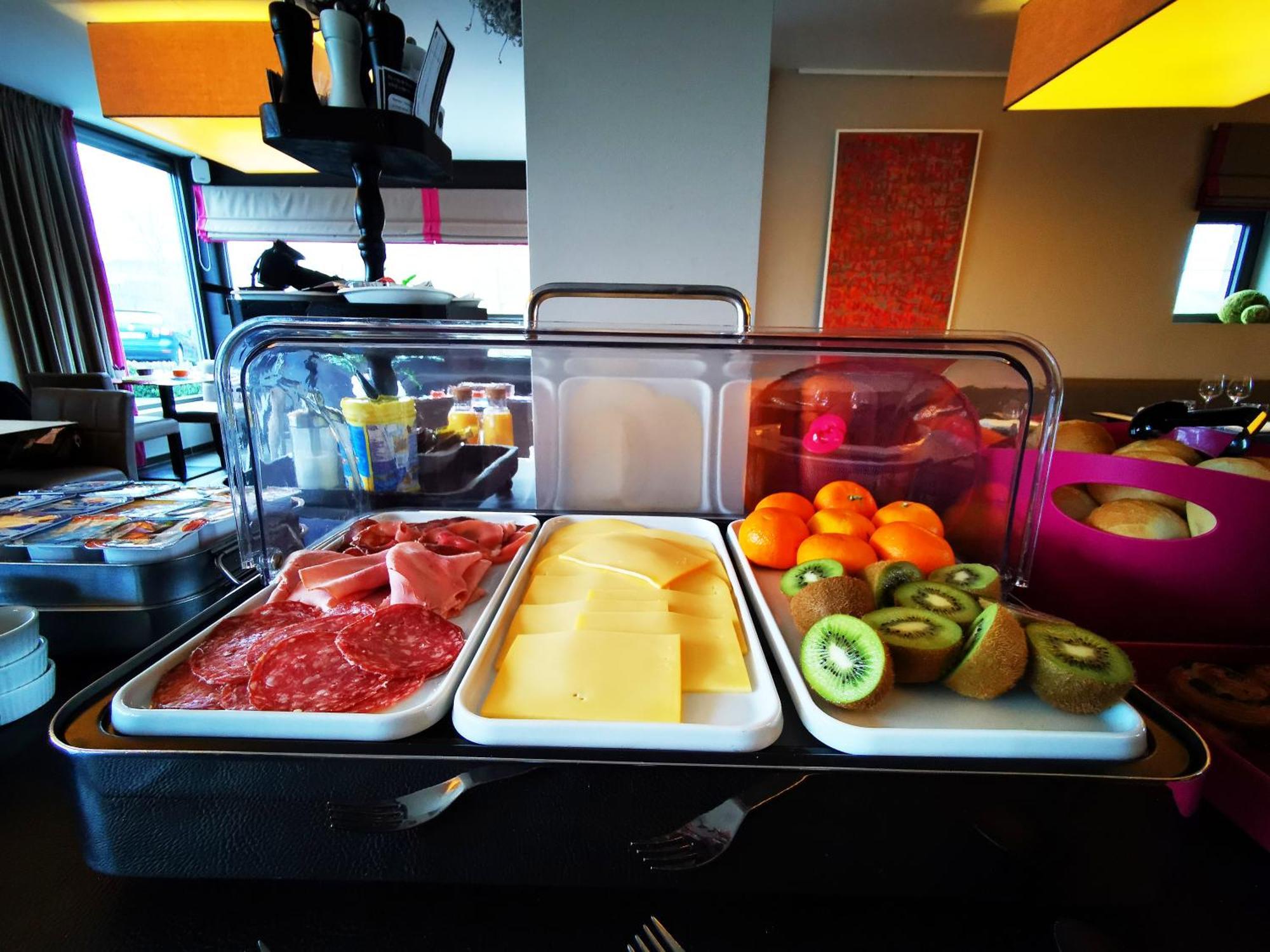 Durbuy O Restaurant Hotel ภายนอก รูปภาพ